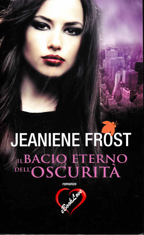 Il bacio eterno dell'oscurità