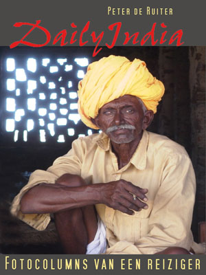 Daily Asia - Fotocolums Van Een Reiziger